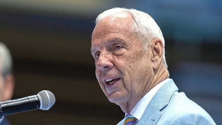 El legado de Roy Williams: Entrenador de los Tar Heels puso fin a una brillante carrera