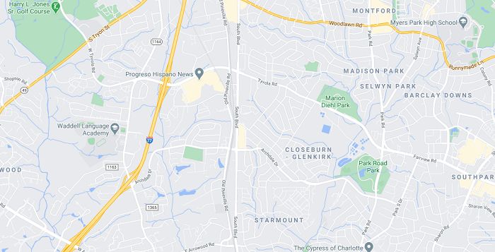 Vehículo chocó contra poste y dejó sin luz a miles de residentes