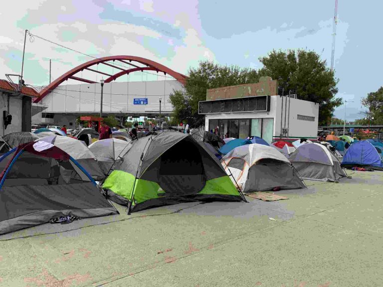 Al menos 216 inmigrantes llegaron a Carolina del Norte