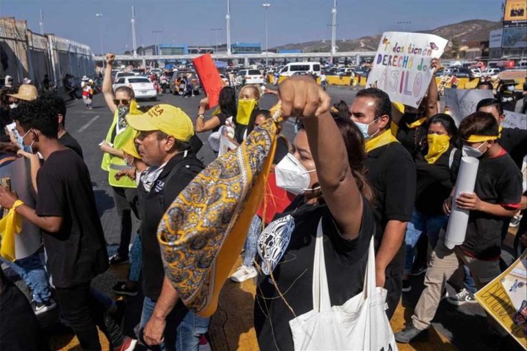 Grupos Humanitarios se encargarían de solicitantes de asilo en EE.UU