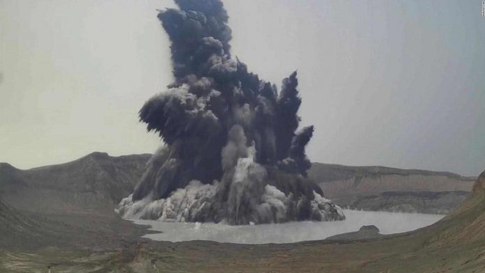 Erupción del Volcán Taal