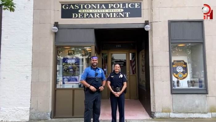 Hispanos en Gastonia con apoyo policial