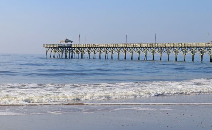 Levantada alerta de nado en Oak Island