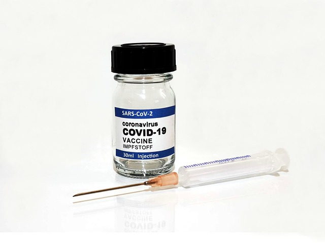 NC urge a la población a vacunarse ante aumento de casos de COVID-19