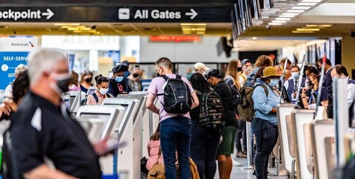 Necesitará “mucha paciencia” para viajar por el aeropuerto Charlotte-Douglas