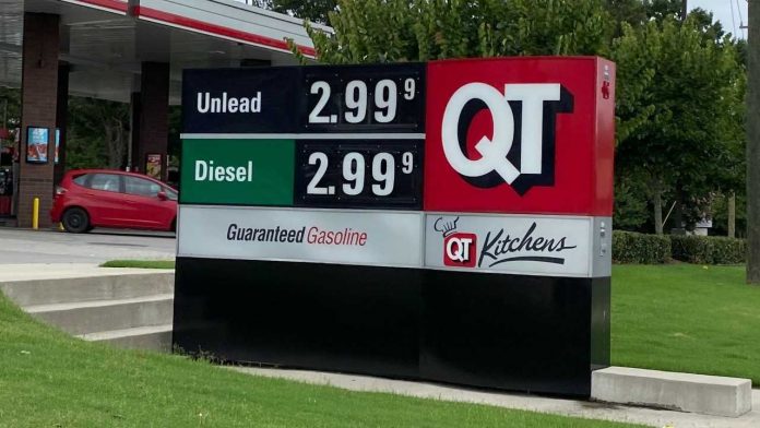 Precio de la gasolina sigue subiendo en EE. UU.