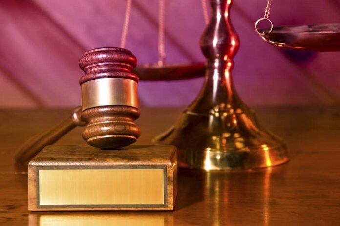 Modifican edad para que niños puedan ser procesados en tribunales