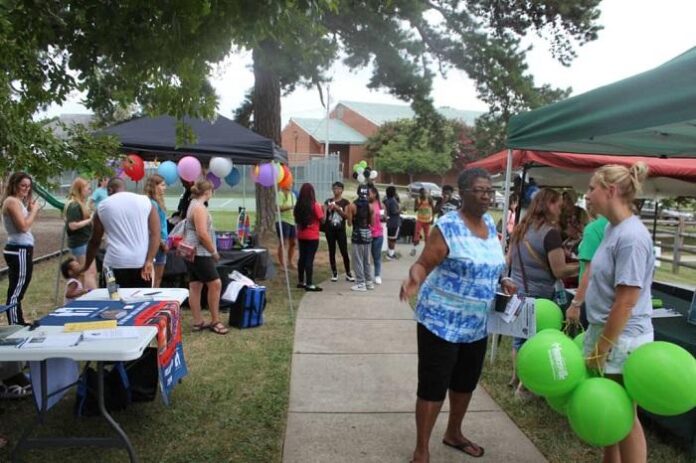 National Night Out en Mecklenburg un evento para la comunidad