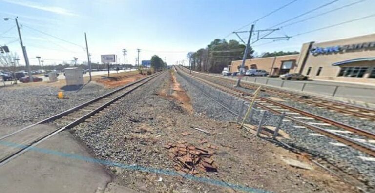 Un hecho inaudito rodea arrollamiento de dos hombres por un tren