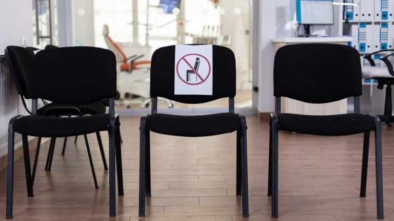 ¿Por qué los beneficiarios de Medicaid no se están vacunando?