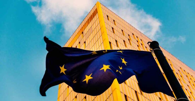 Google apela multa antimonopolio de $ 5 mil millones en la UE