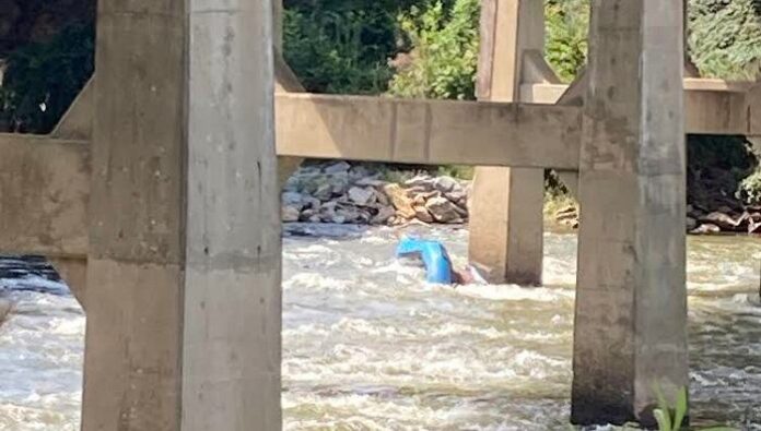 Rescatadas 12 personas en río de Asheville