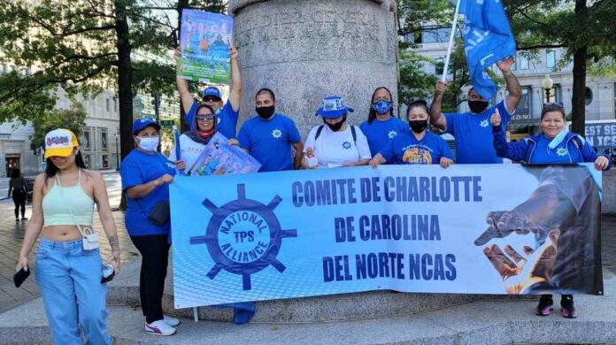 Tepesianos marchan en Washington DC y piden residencia permanente