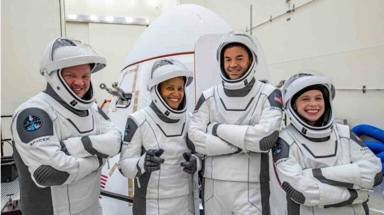Una misión espacial exclusiva de civiles este 15 de septiembre