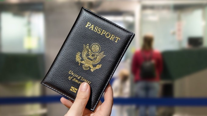 EE. UU. emite el primer pasaporte con marcador de género 