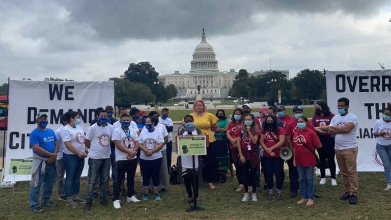 Manifiestan frente al Congreso de EE. UU. para regularizar TPS