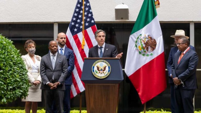 México y EE. UU. firman acuerdo cooperación migratoria