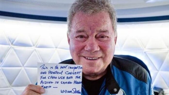 William Shatner estuvo al borde del espacio con Blue Origin