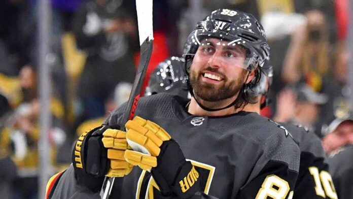 Alex Tuch es cambiado a Buffalo Sabres