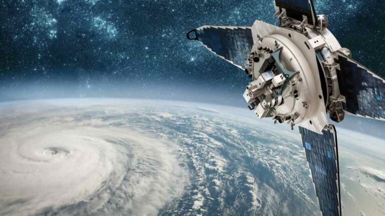 Amazon solicita permiso para lanzar dos satélites de Internet
