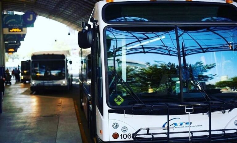 CATS ajusta rutas de autobuses