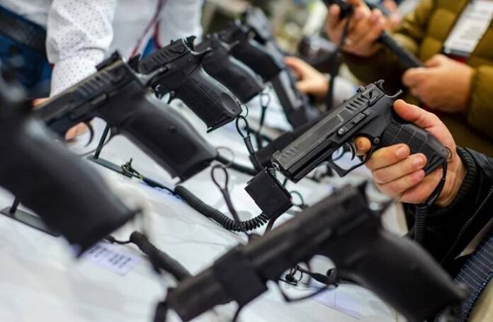 El 63% de muertes violentas en NC está relacionado con armas de fuego