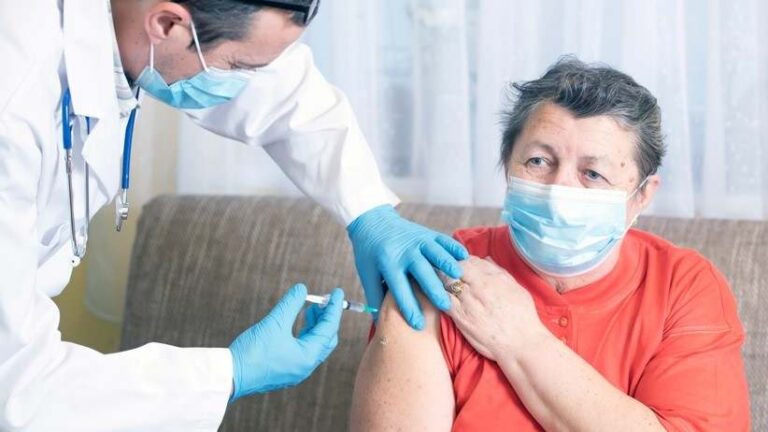 Estados Unidos cuenta con el 70% de los adultos completamente vacunados