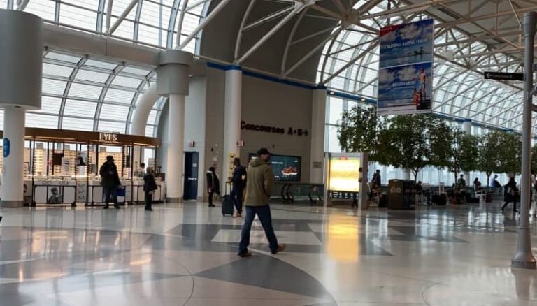 Thanksgiving: Sigue las recomendaciones de viaje del aeropuerto