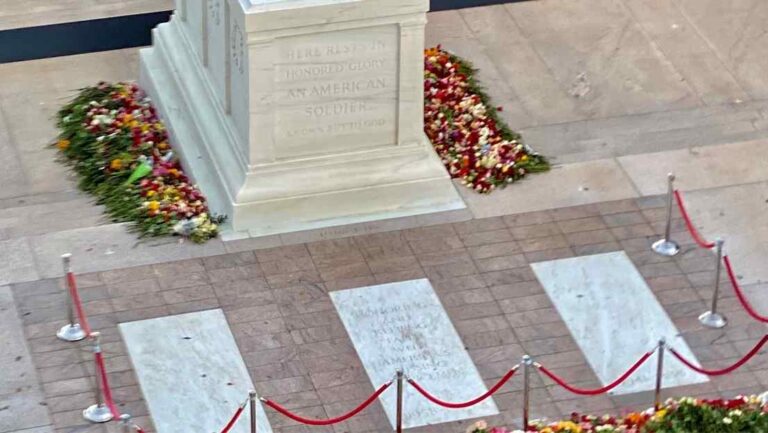 Unknown Soldier cumple un siglo en EE .UU. tras pasar 73 años en soledad