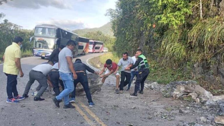 Violento terremoto de 7.5 grados sacudió al Perú