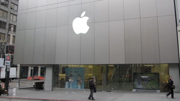 Apple cierra al público sus tiendas en Nueva York