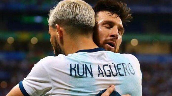 El Kun Agüero se retira del fútbol desde en Camp Nou