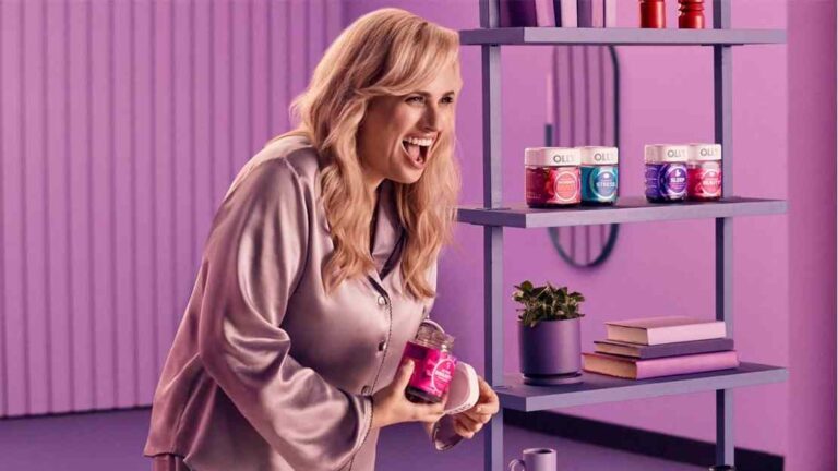 No creerás la nueva imagen de Rebel Wilson