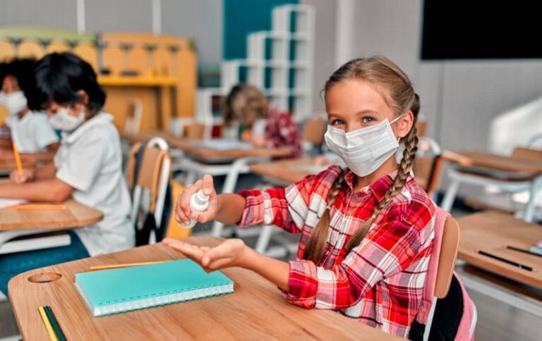 Actualizada guía anticovid para mantener a estudiantes en las aulas