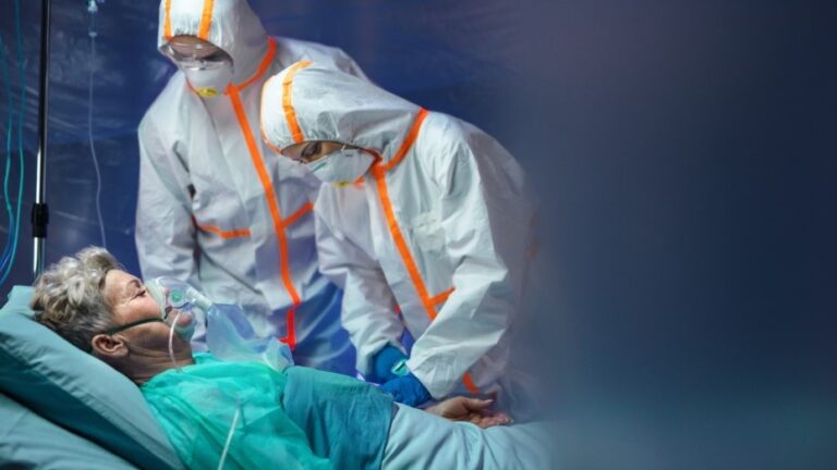 Desalentador récord de hospitalizaciones en Estados Unidos