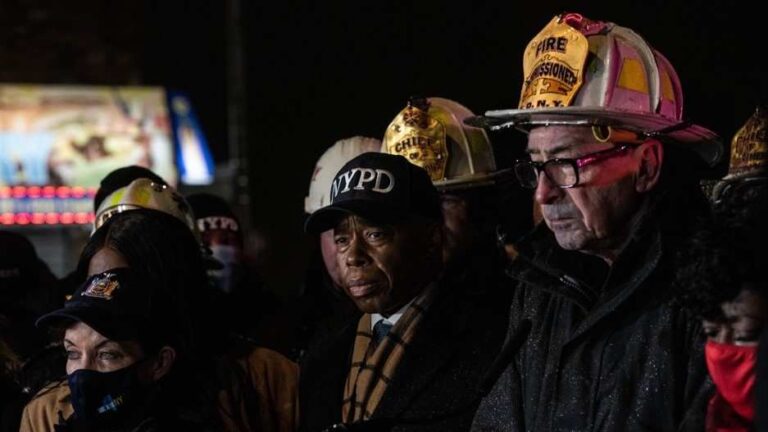 Vea la posible causa de mortal incendio en El Bronx