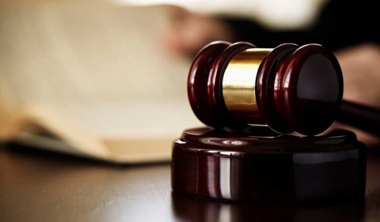 Expolicía hispano de Rock Hill declarado inocente de agresión