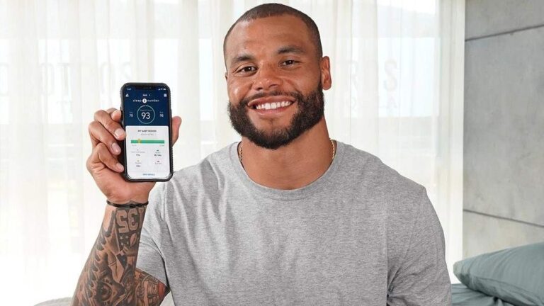 Multan a Dak Prescott, «Fue un error de mi parte y lo lamento»
