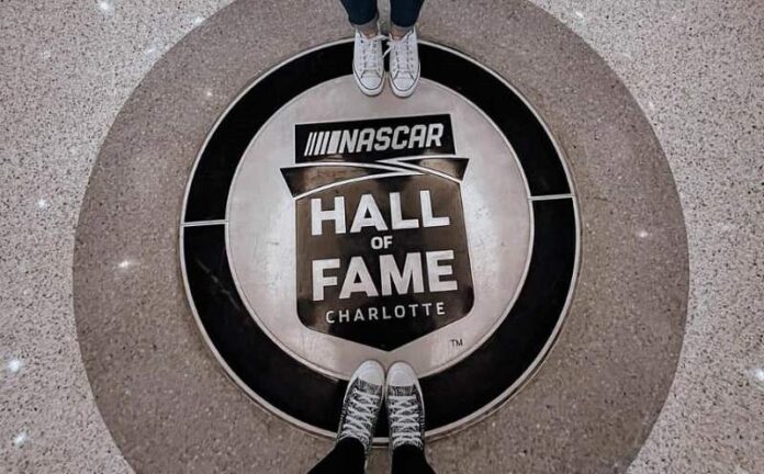 Opción fin de semana Disfruta la inducción al NASCAR Hall of Fame