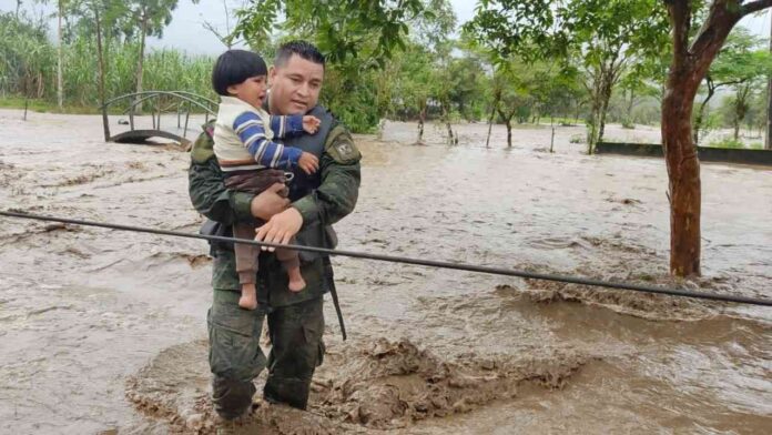 Aluvión en Ecuador deja víctimas mortales