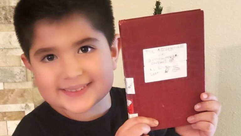 La hermosa historia del niño escritor, Dillon Helbig