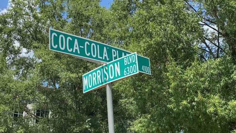 Dos calles más en Charlotte cambian de nombre