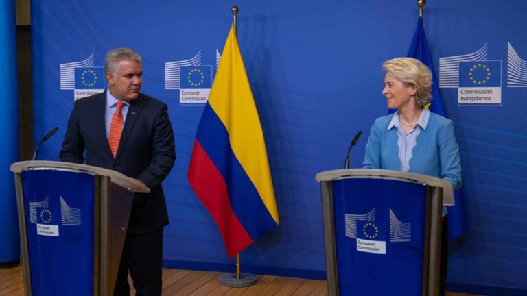 Iván Duque pidió a UE desembolso para migrantes venezolanos
