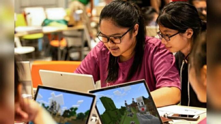 Minecraft toma las escuelas de secundaria