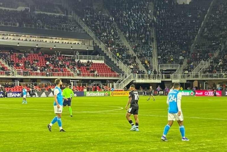 Rebotes desafortunados amargaron el debut de Charlotte FC