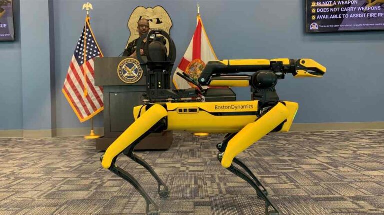 Spot: el perro robot que se une a la Policía