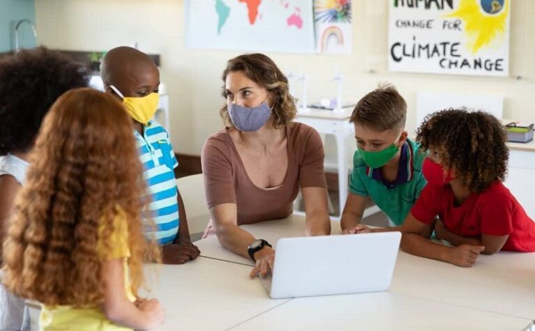 ¿Habrá bono de $ 5.000 para empleados de CMS?