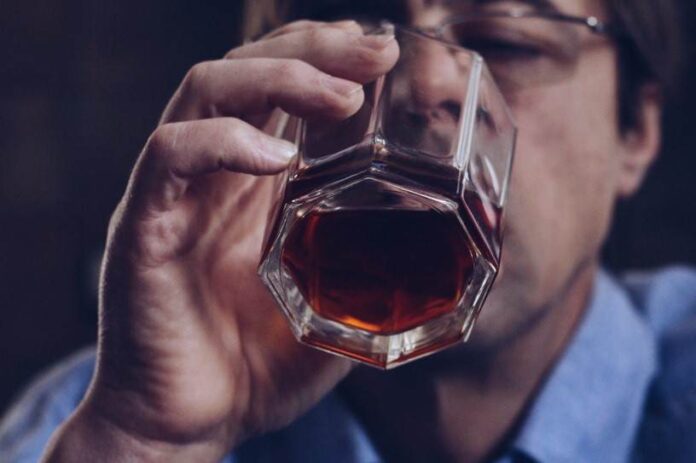 Alarmante resultado de estudio sobre muertes por alcohol en EE. UU.