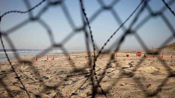 Consecuencias por exceso de sustancias tóxicas en centro de detención de inmigrantes