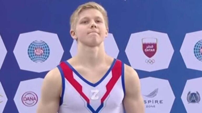 Gimnasta ruso lució un distintivo vinculado a la invasión a Ucrania